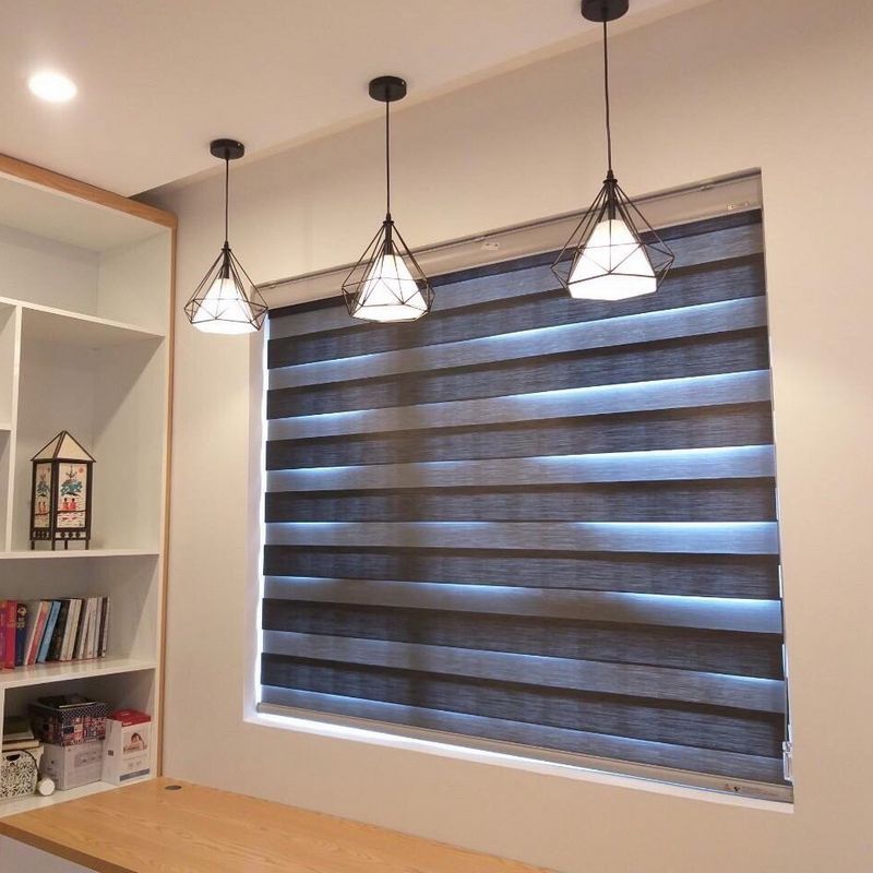 Rèm cửa sổ (rèm cầu vồng)